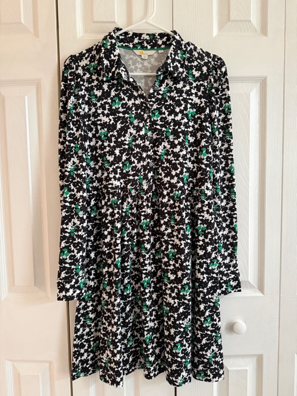 Boden Black and White Floral Blouse with Green Trim